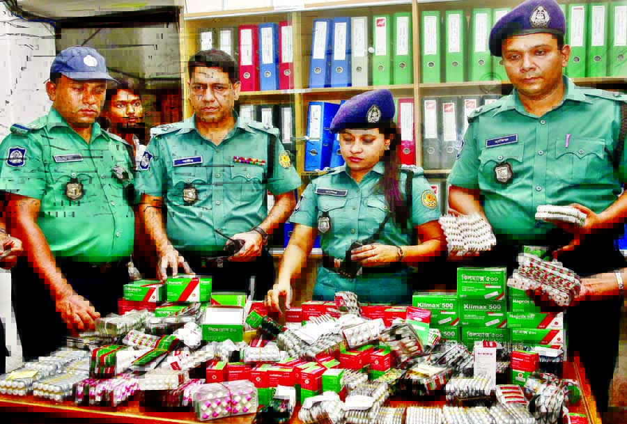 Police seized huge medicines of public hospitals at Chawkbazar in city yesterday and one person was arrested in this connection.