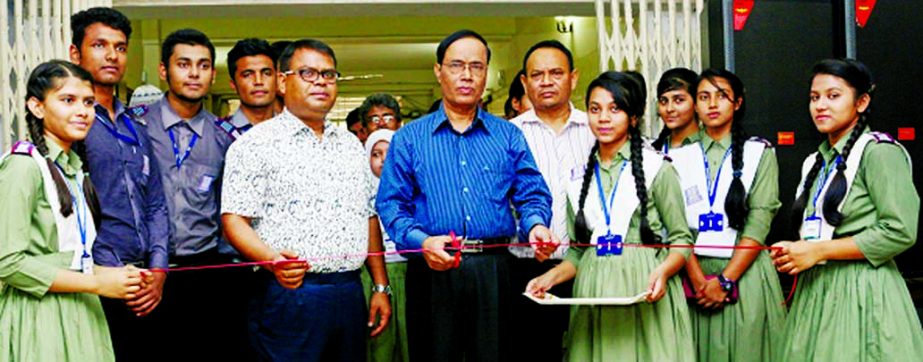 A wall magazine festival was inaugurated recently in the city's Milestone College premises. Teachers and students of the college were present on the occasion