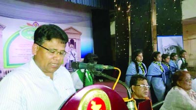 NARSINGDI: Helaluddin Ahmed, Divisional Commissioner , Dhaka speaking as Chief Guest at a discussion meeting and cultural function on the occasion of celebrating the 155th and 117th birth anniversary of poet Rabindranath Tagore and National Poet Kazi