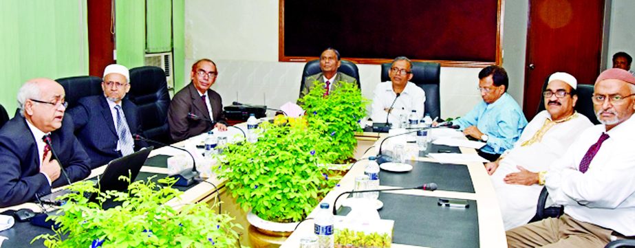 Md. Yunusur Rahman, Secretary, Bank and Financial Institutions Division last Thursday held a meeting with the management of Bangladesh Development Bank Limited. BDBL Board of Directors, Chairman Md. Yeasin Ali, Directors Mushtaque Ahmed, Md. Abu Hanif, Dr