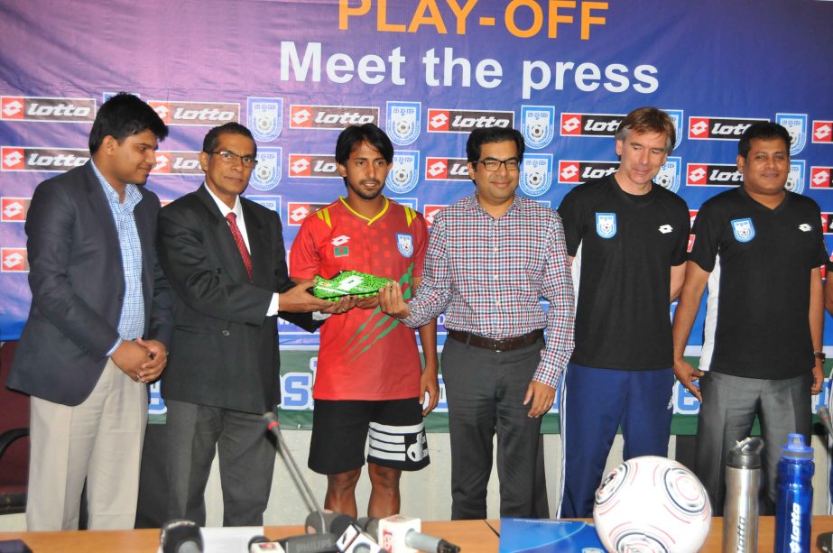 Vice-President of Bangladesh Football Federation (BFF) Kazi Nabil Ahmed, MP, receiving Captain of Bangladesh National Football team Mamunul Islam Mamun with bouquet at the BFF House on Saturday.