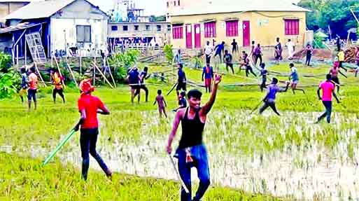 Supporters of rival candidates locked into severe clash during 5th phases of UP election in Kasba Upazila in Brahmanbaria on Saturday.