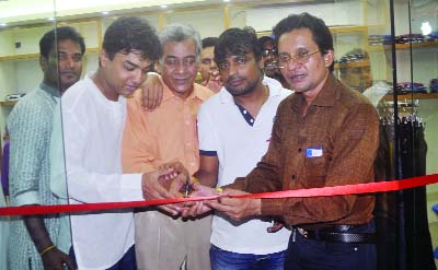 NARSINGDI: Inaugural ceremony of 'Legend World Fashion House' was held at Mojid Plaza in Polash Bazar area on Friday. Dramatist Md Ratan, popular singer Augun and Mahmudul Huq Momun, MD of the organization were present in the programme.