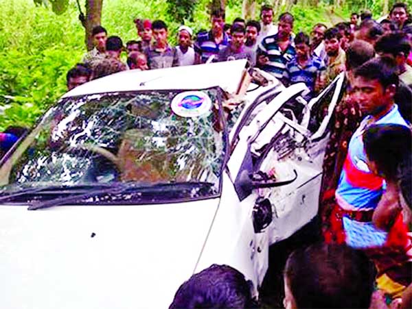 Four people were killed and two others seriously injured as train hit a car at Manikdi level crossing in Mathurapur area in Jessore on Thursday.