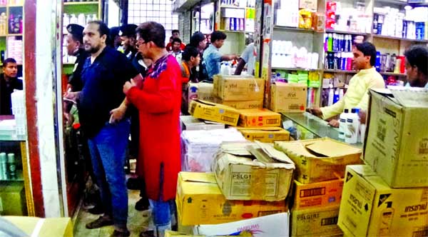 RAB-10 mobile team raided vermicelli and other sub-standard or fake cosmetic factories in the name of foreign brands and fined its owners taka 10 lakh. This photo was taken from Chawkbazar area in city on Saturday.