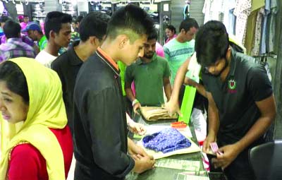 BARISAL: Both shopkeepers and buyers are passing busy time at Barisal ahead of Eid-ul-Fitr on Sunday.