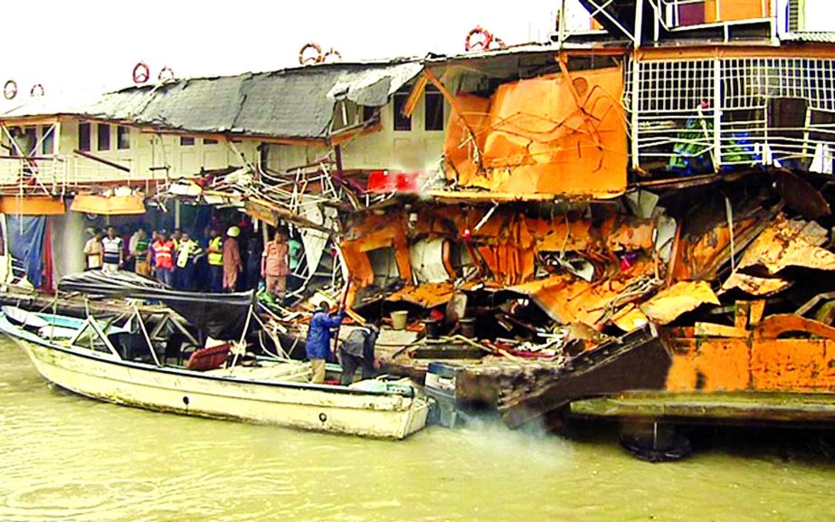 Five people including three women were killed in a head-on collision between a passenger launch and a Barisal-bound BIWTC steamer in Kirtankhola River at Charbaria area on Monday.