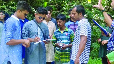 MOULVIBAZAR: Lawacherra Bon O Jibo Boichitro Rokkha Andolon, a social organisation launching signature campaign programme to raise awareness among people to stop cutting of trees in Lawacherra forest on Friday.