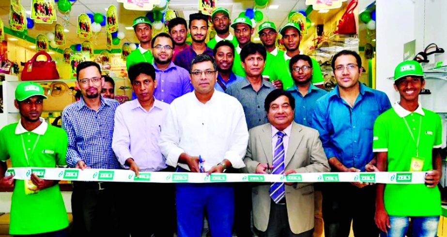 Zahir Uddin Tarik, Chairman and MA Quader, Executive Director of Zeil's Shop Ltd, inaugurating a new shop at Progoti Shoroni, Shahazadpur, Dhaka recently.