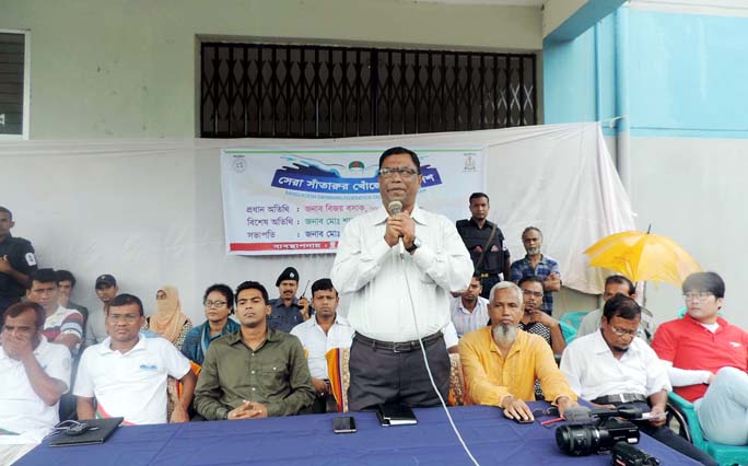 Commander of Bangladesh Navy SM Mahmudur Rahman speaking at the inaugural ceremony of best swimmers hunt programme at the Barguna Swimming Complex in Barguna recently.