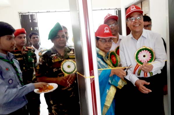 Kamrul Laila Joly, MP inaugurates a digital security gate installed at Mohammadpur Model School and College in the city on Saturday. Director General, Directorate of Secondary and Higher Education Prof Dr SM Wahiduzzaman, Chairman of Board of Intermediate