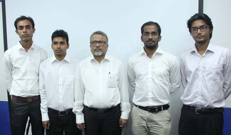 The members of the Italy-bound Bangladesh World Youth Bridge team pose for a photograph at the Gulshan office room of Mushfiqur Rahman Mohon, President of Bangladesh Bridge Federation on Sunday.