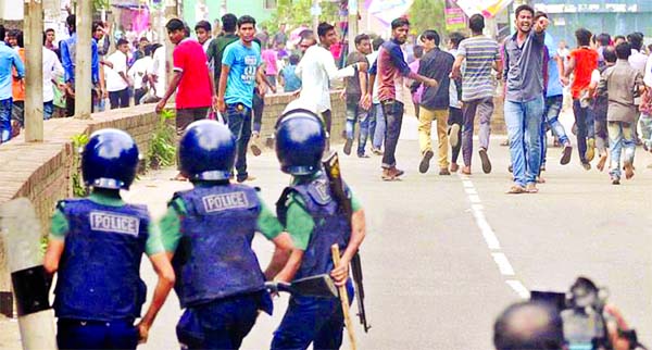 The two rival groups of Chittagong College BCL factions locked in clashes over establishing supremacy in an anti-militancy meeting held on the campus on Sunday leaving seven injured including three bullet-hit. Law enforcers also seen on alert.