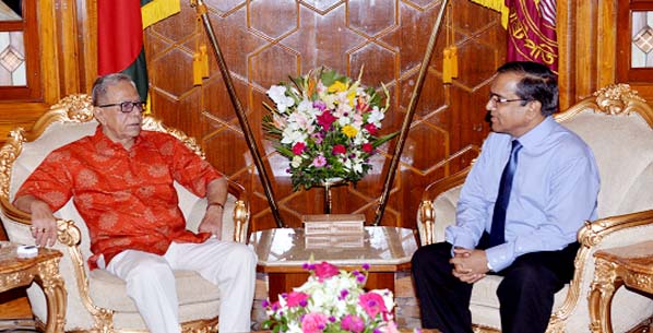 Vice-Chancellor of CUET Prof Dr Rafiqul Alam called on President Abdul Hamid at Bangabhaban in Dhaka recently.