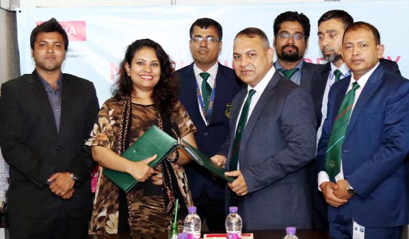 Zareef Tamanna Matin, Country Manager of CIMA Bangladesh and Brig Gen Md. Shamsur Rahman ndc, psc, Dean of Faculty of Business Studies of Bangladesh University of Professionals are seen signing an MoU on behalf of their respective institutions at the Univ