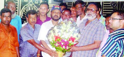 BOGRA: Leaders and activists of BNP, Juba Dal and Chhatra Dal greeting former MP Md Helaluzzaman Talukder for being selected Adviser to the BNP Chairperson on Tuesday.