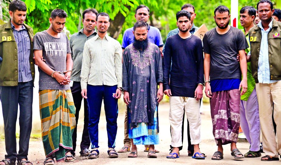 Five activists of 'New JMB' were arrested by DB Police from city's Mirpur Technical Crossing on Friday.