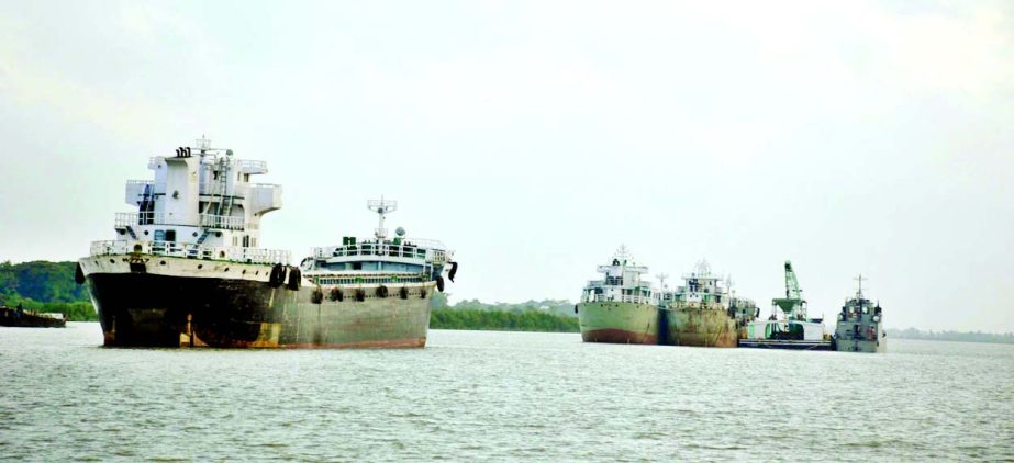 Offloading of imported goods from the mother vessel anchored at much-awaited Payra seaport at Kalapara Upazila of Patuakhali district is set to open formally as Prime Minister Sheikh Hasina will inaugurate the activities through a video conferencing from