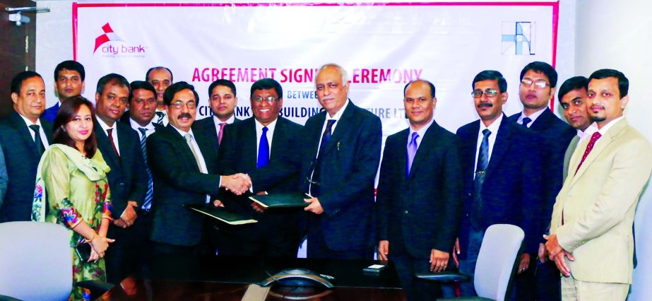 City Bank Ltd signs deal with Building for Future Limited (BFL) on Home Loan at 'Zero' processing fee to their customers against new flat purchase. Faruq M. Ahmed, Additional Managing Director of City Bank and Tanveerul Haque Probal, Managing Director