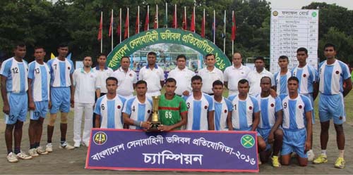 Members of Jessore Region team, the champions of the Volleyball Competition of Bangladesh Army with Savar Area Commander and General Officer Commanding of 9th Infantry Division Major General Wakar-Uz-Zaman pose for a photo session at the Savar Cantonment