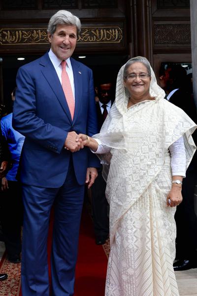 US Secretary of State John Kerry shaking hands with Prime Minister Sheikh Hasina. Photo: PMO