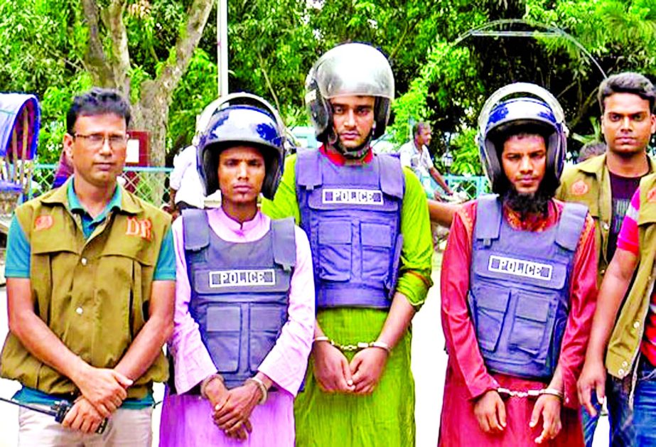 Three suspected members of banned outfit Ansarullah Bangla Team were arrested by detectives from Mohanpur area of Sirajganj on Thursday.