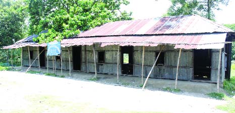 COMILLA: Decade long decaying Giatuli Government Primary School in Muradnagar Upazila needs immediate reconstruction. This picture was taken yesterday.