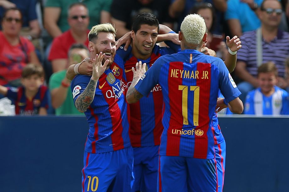Barcelona returned to the winning ways in La Liga with a 5-1 victory over Deportivo LeganÃ©s on an early Saturday kickoff, thanks to goals from Lionel Messi (2), Luis SuÃ¡rez, Neymar and Rafinha, with Gabriel scoring for the hosts. The Blaugrana had a