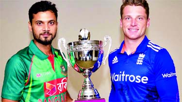 Bangladesh National Cricket team Captain Mashrafe Bin Mortaza and his England counterpart Jos Buttler pose with the ODI trophy.