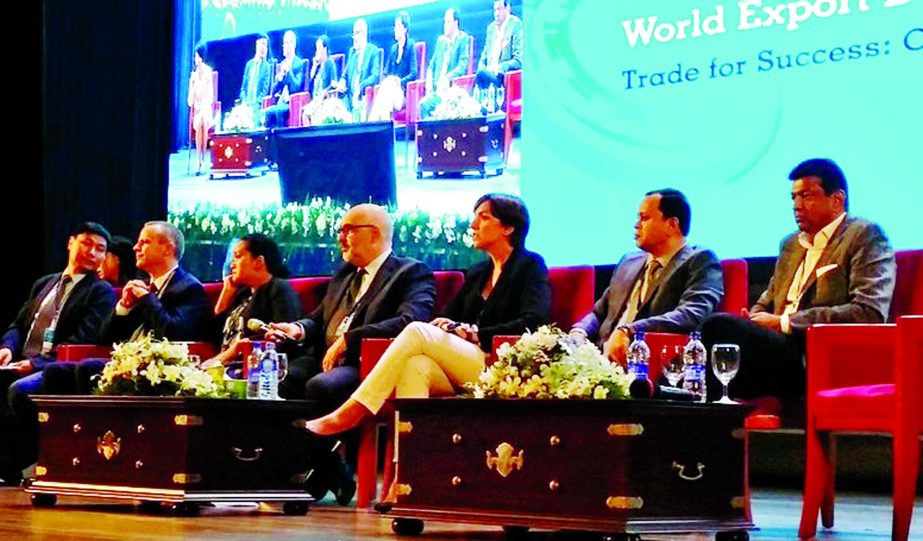 Md. Sabur Khan, Chairman, Daffodil International University (DIU) and Daffodil Group along with distinguished guests are seen at the World Export Development Forum programme held on 12-13 October at Colombo in Sri Lanka.