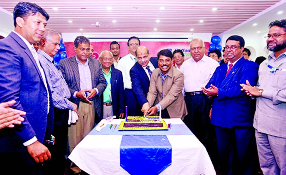 Vice-Chancellor of Daffodil International University (DIU) Prof Dr Yousuf Mahbubul Islam along with other distinguished guests cutting the cake to celebrate the 3rd founding anniversary of the Tourism and Hospitality Department of DIU.