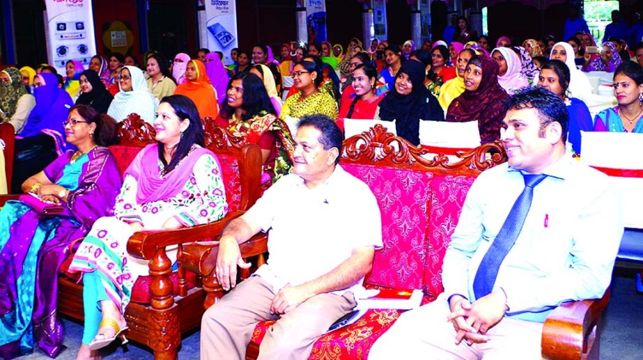 Akramul Hoque, Assistant General Manager (sales) of RFL Gas Stove is seen in a view exchange program in Rajshahi held recemtly. Nazmul Haque, Brand Manager of the company was also present on the occasion. Around 100 housewives took part in the occasion.