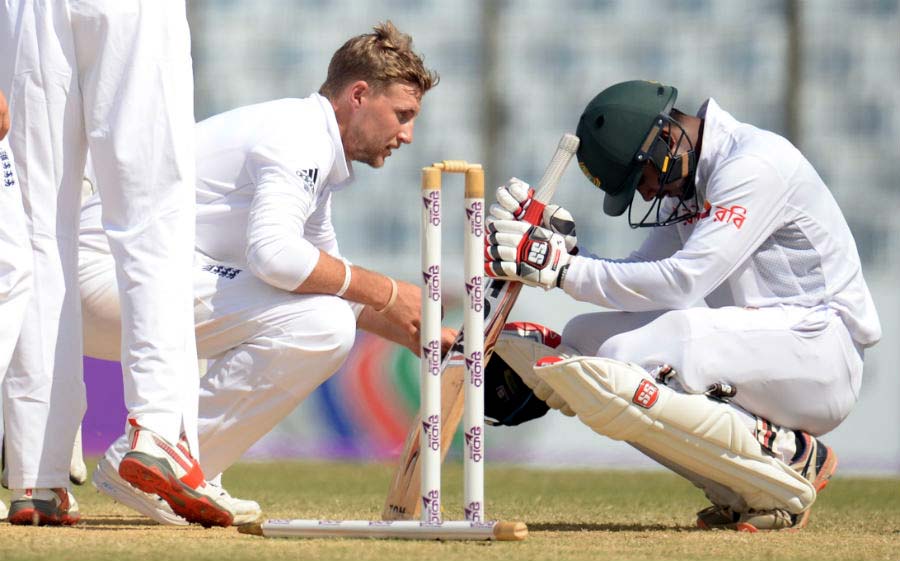 Joe Root consoles Sabbir Rahman after his heroics in defeat on the 5th day of 1st Test between Bangladesh and England at the Zahir Ahmed Chowdhury Stadium in Chittagong on Monday.