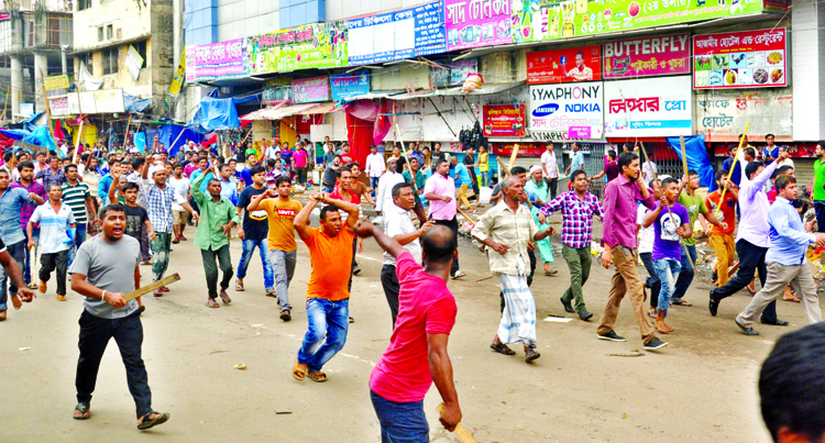 A triangular clashes among affected hawkers, DSCC men and police were erupted when illegal structures and makeshift markets evicted in Gulistan area. (Inset) Huge illegal structures and makeshift shops on the footpath were bulldozed by DSCC in city's Gul
