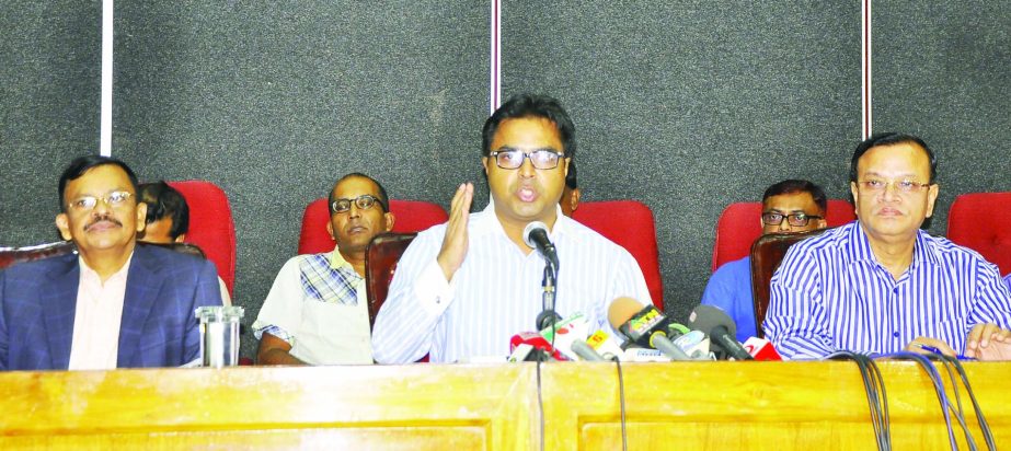 Dhaka South City Corporation (DSCC) Mayor Mohammad Sayeed Khokon ordered to rehabilitate hawkers at the open space around Natyamancha in the city's Gulistan temporarily while speaking at an opinion sharing meeting with DSCC councilors in the auditorium o