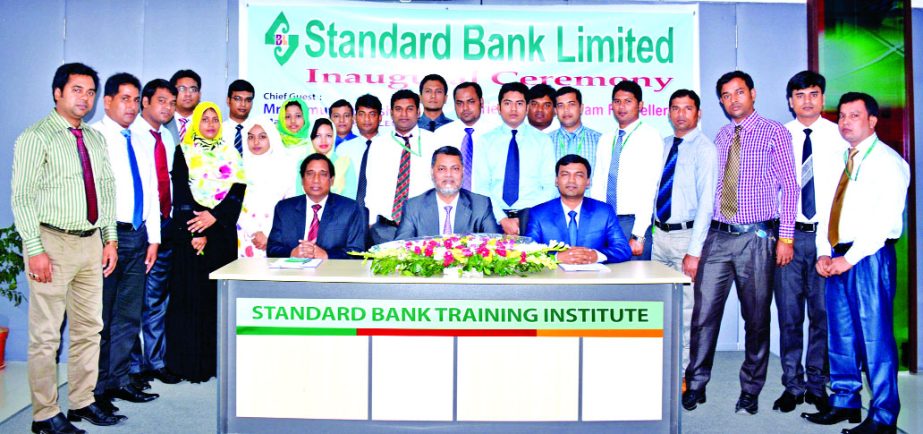 Mamun-Ur-Rashid, Managing Director & CEO of Standard Bank Limited inaugurates a 3 day long course on "Orientation Program for Teller" organized by the Training Institute of the Bank recently in the city. Among others Md. Zakaria, Principal and Md. Amzad