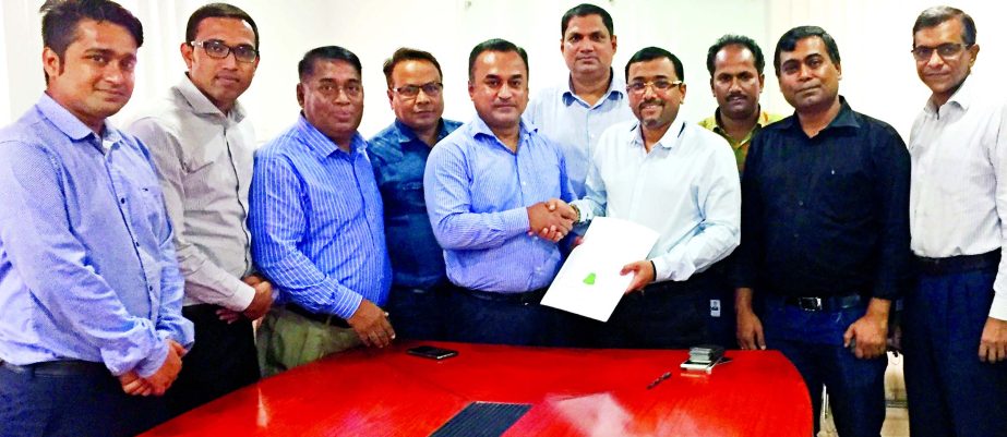 Edison Group has recently signed a corporate agreement with the "Grand Sultan Tea Resort" in the city. Jakaria Shahid, Managing Director of Edison Group & Sayedul Islam Bhuiyan, Head of Sales & Marketing from Grand Sultan Tea Resort and Golf, signed the