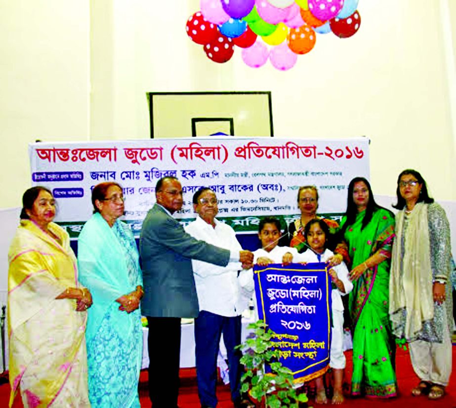 Minister for Railways Md Mujibul Haque Chunnu inaugurating the Inter-District Judo (Women) Championship as the chief guest at the gymnasium of Sultana Kamal Women's Sports Complex in Dhanmondi on Friday.