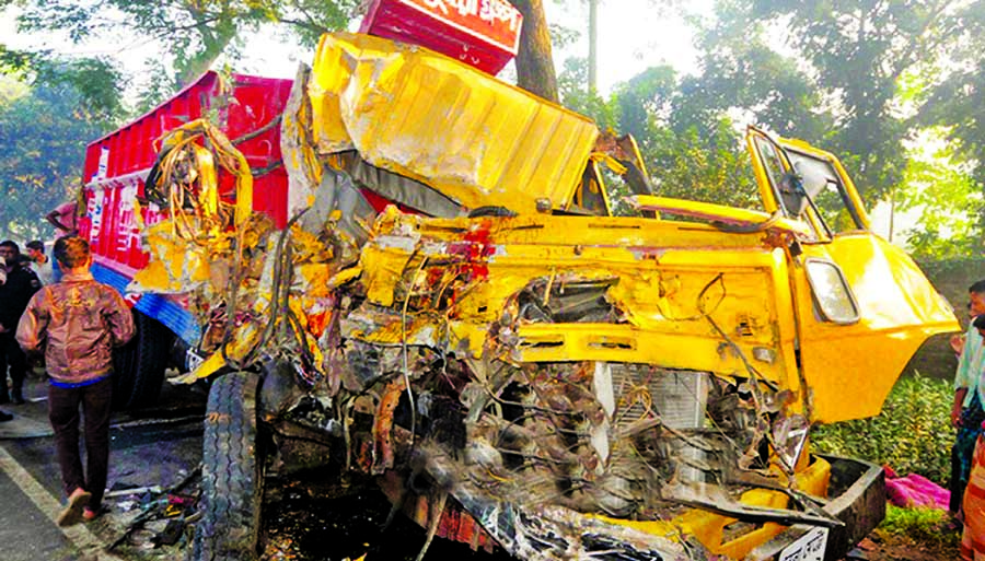 Five cops among 7 killed in a head-on collision between a police van and a truck at Mahipur Bazar on Dhaka-Bogra Highway in Bogra on Sunday.