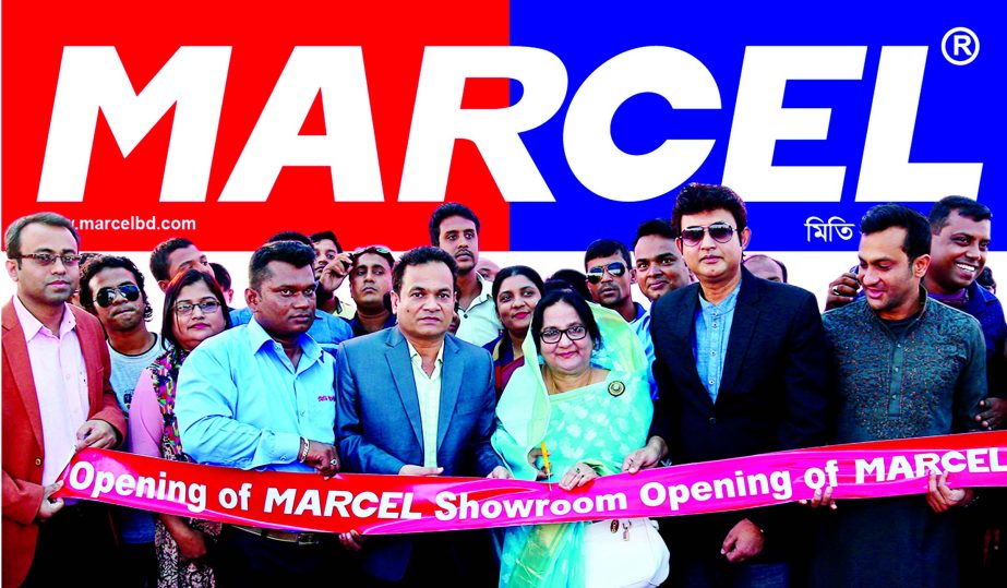 Kamrun Nahar Sharif, President, Ishwardi Mohila Awami League along with Marcel Brand Ambassador and film actor Amin Khan inaugurated an Exclusive Marcel Showroom at Ishwardi, Pabna recently. Abul Kalam Azad (Minto), Mayor, Ishwardi Pourashava, Mahjebeen S