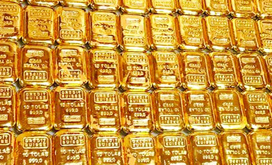 Customs officials seized 80 gold bars weighing about nine kgs from a flight at MAG Osmani International Airport on Wednesday morning.