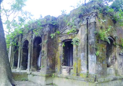 SAGHATA(Gaibandha): Hat Bharotkhali Jamider Bari in Saghata Upazila needs immediate renovation to make it attractive tourist spot. This snap was taken yesterday.