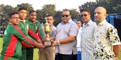 Chief of Air Staff Air Marshal Abu Esrar giving away trophy to the winner BAF Bashar team, who won BAF Athletics title at BAF Base Bangabandhu, Dhaka Cantonment on Thursday.