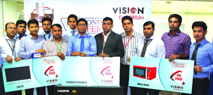 Vision Emporium on Sunday announced the names of winners in its mega promotional campaign "Diamond Offer". Md Hossain of Noakhali won the mega prize diamond necklace. RN Paul, Director of RFL, Rahat Jahan Shamim, In-Charge and Mahmudul Hasan, Assistant