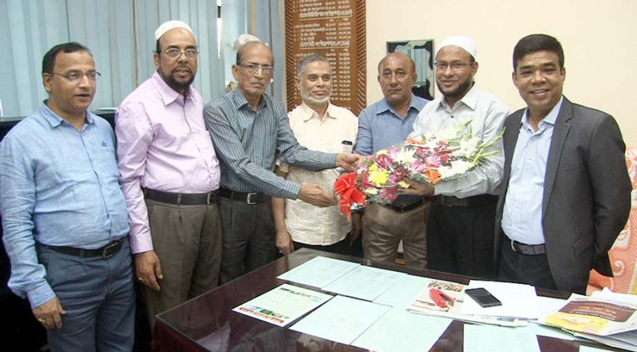 Bangladesh Muktijuddah Sangsad, Chittagong District Unit arranged a farewell reception to Kazi Mohammad Shariul Alam, Chief Executive Officer, CCC recently.