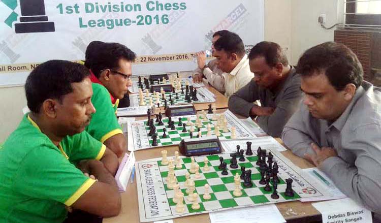 A scene from the 8th round games of the Marcel First Division Chess League at Bangladesh Chess Federation hall-room on Wednesday.