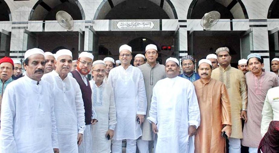 Deputy Commissioner of Chittagong Md. Shamsul Arefin addressing the mussallies at Chandgaon Jam-e-Mosque after Juma prayer on Friday.