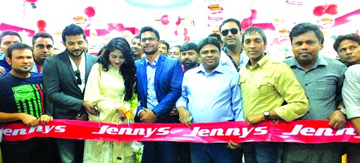 Jennys Shoes inaugurated its new showroom at B-Baria Tower Shopping Complex, B-Baria recently. Film Actor Nirob formally inaugurated the showroom where GMs of the company Rafat A Khan and Mosharrof Hossain and local elites were present among others.