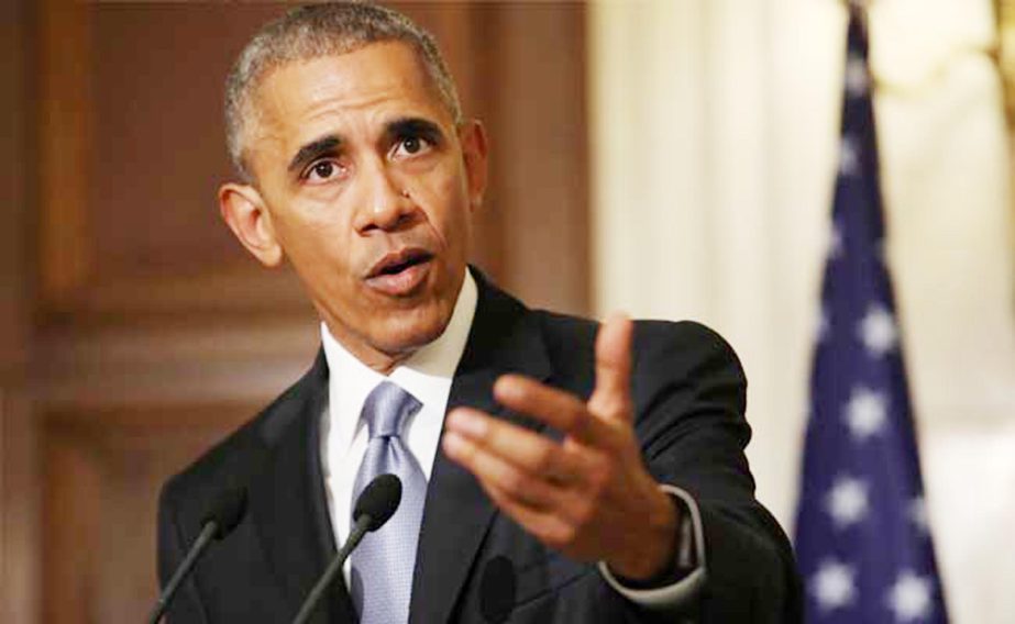 US President Barack Obama has ordered intelligence agencies to review cyber attacks.