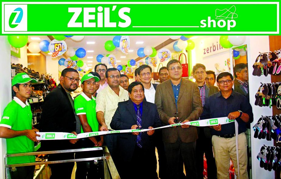 Zeil's Shop Ltd has recently opened a new showroom at Chadni Chwak Complex, Chwakbazar, Chittagong. Zahir Uddin Tarik, Chairman & M.A Quader, Executive Director of ofathe company formally inaugurated the shop. Monirul Morshed Retail Sales Manager, Julfek